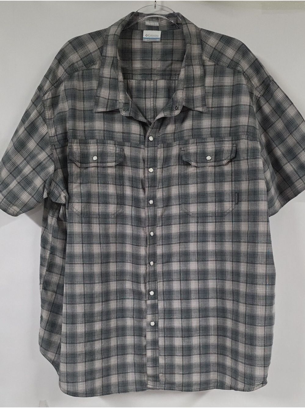 Columbia Men's Pearl Snap Gray Toned Plaid Short-Sleeve Shirt, Size 4X